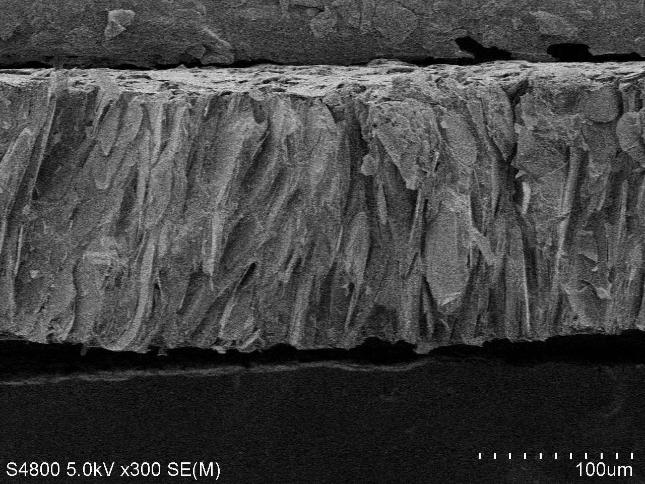 Magnified cross-sectional view of high thermal conductivity sheet
